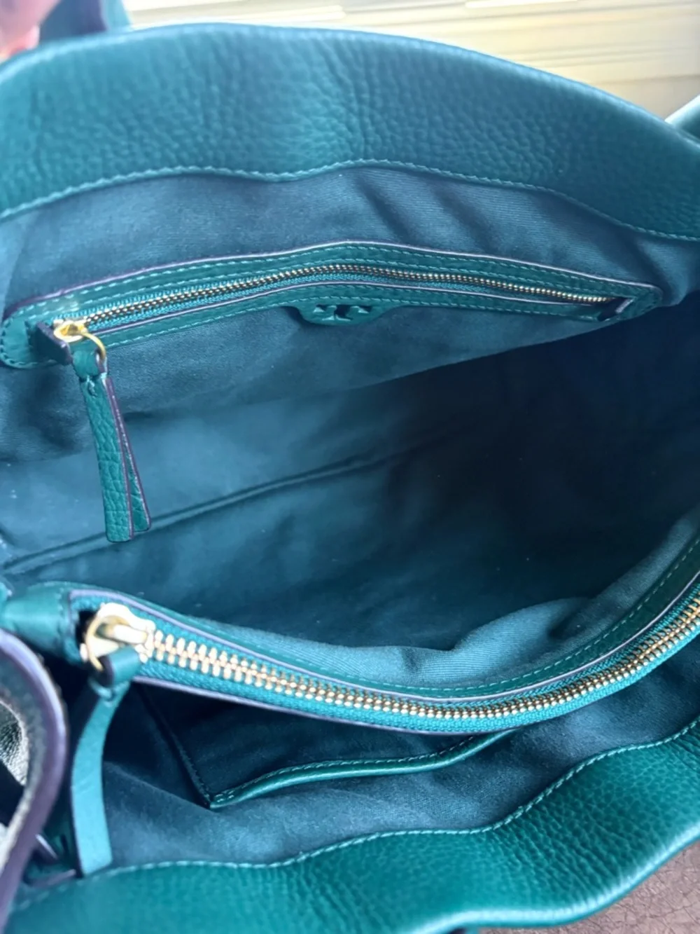 Tory Burch Emerald Green Pebbled Leather Satchel with Gold Hardware - Picture 5 of 10